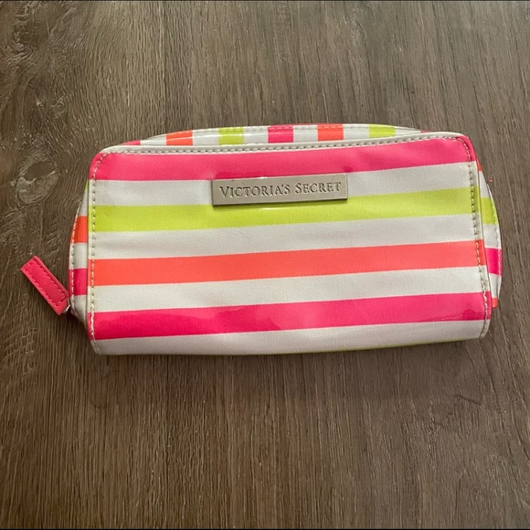 *LikeNew* RARE Victoria’s Secret Beauty Travel Makeup Brush Case - Picture 2 of 12